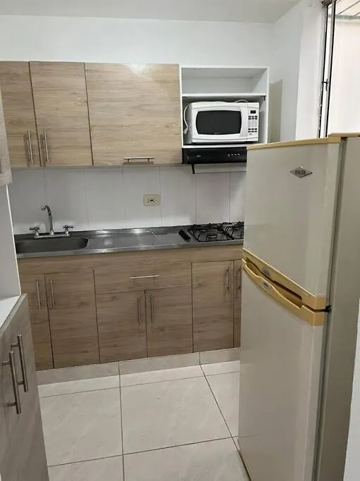 Apartamento En El Poblado Cerca Universidad Ces Apartment Medellin 0*,